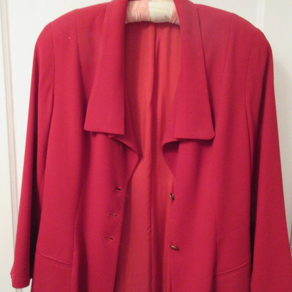 Tahari Red Suit - Picture 2 of 9